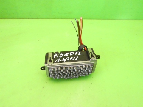 Opornik rezystor wentylatora dmuchawy 3C0907521F AUDI A3 8P FL 1.4 TFSI 08-
