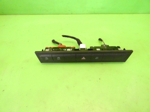 Przełącznik set esp off świateł awaryjnych 8P0927137AL AUDI A3 8P FL 08-13