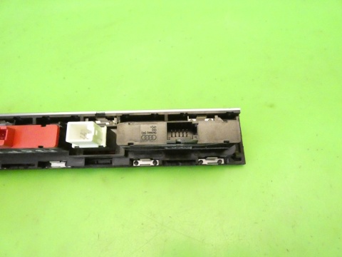 Przełącznik set esp off świateł awaryjnych 8P0927137AL AUDI A3 8P FL 08-13