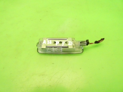Lampka oświetlenie podsufitki lewa przód 4E0947105 AUDI A3 8P FL 5D 08-13
