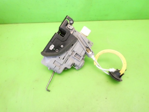 Centralny zamek prawy przód 4F1837016 7pin AUDI A3 8P FL 5D 08-13