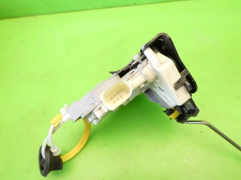 Centralny zamek prawy przód 4F1837016 7pin AUDI A3 8P FL 5D 08-13