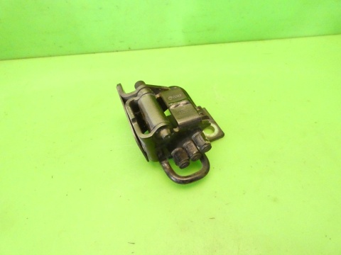 Zawias ogranicznik drzwi prawy przód dół LZ7L 8E0831412E AUDI A3 8P FL 5D