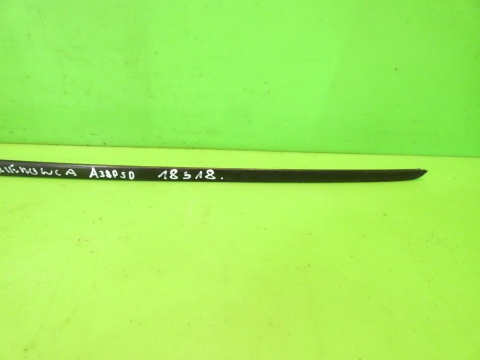 Listwa szyby czołowej lewa 8P0854327B AUDI A3 8P FL 5D 08-13