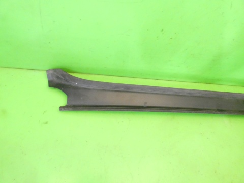 Listwa osłona klapy tył rynienka 8P4827229 AUDI A3 8P FL 5D 08-13