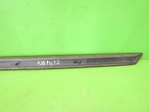 Listwa drzwiowa prawa tył 8P4853964A LZ7L AUDI A3 8P FL 5D 08-13