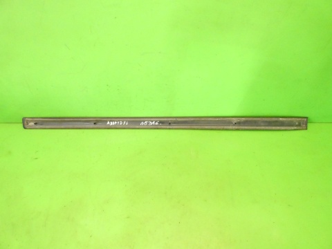 Listwa drzwiowa lewa przód 8P4853953A LZ7L AUDI A3 8P FL 5D 08-13