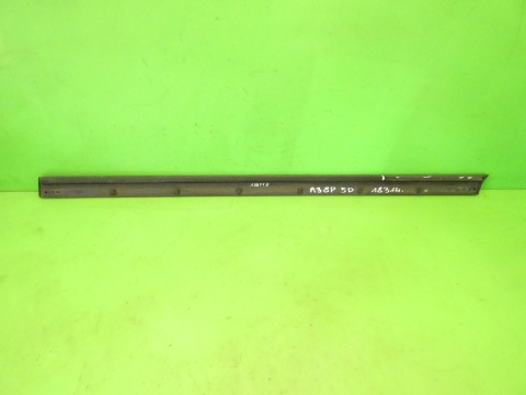 Listwa drzwiowa lewa przód dół 8P4853959D LZ7L AUDI A3 8P FL 5D 08-13