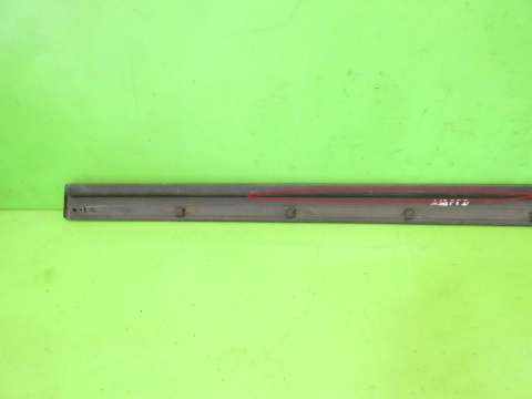 Listwa drzwiowa lewa przód dół 8P4853959D LZ7L AUDI A3 8P FL 5D 08-13