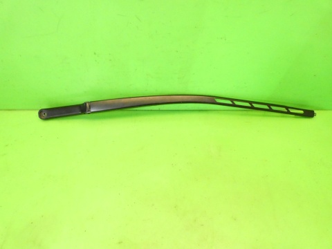 Ramię wycieraczki prawe przód 8P1955408A AUDI A3 8P FL 5D 08-13