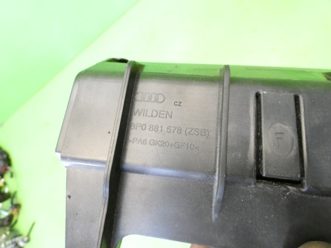 Schowek fotela prawy pasażera 8P0881578 AUDI A3 8P FL 08-13