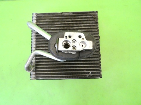 Parownik klimatyzacji zawór rozprężny F666902Z-H AUDI A3 8P FL 1.4 TFSI