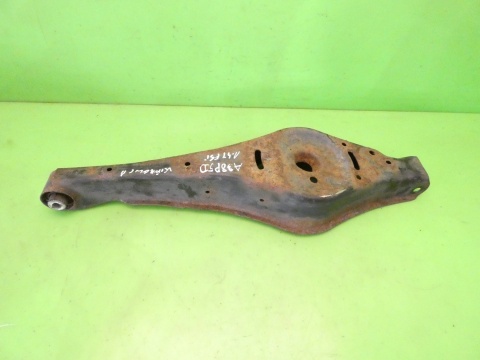Wahacz poprzeczny lewy tył dół AUDI A3 8P FL 1.4 TFSI 5D 08-13