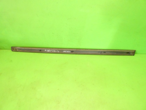 Listwa drzwiowa prawa przód 8P4853954A LZ7L AUDI A3 8P FL 5D 08-13