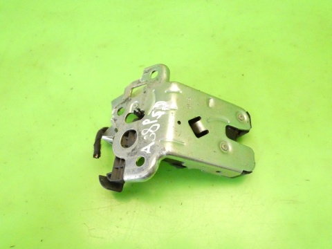 Centralny zamek klapy tył bagażnika 4pin 8K9927505A AUDI A3 8P FL 5D 08-13