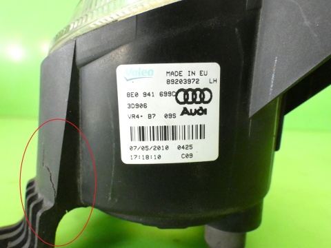 Halogen przeciwmgłowy lewy 8E0941699C AUDI A3 8P FL 5D 08-13