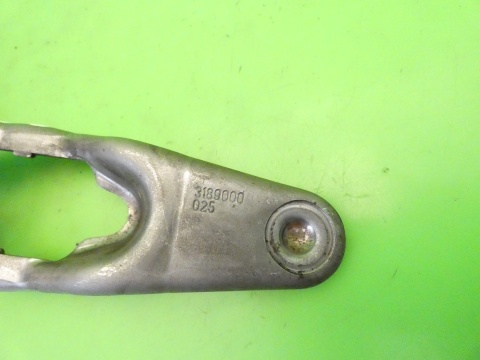 Łapa łożyska oporowego sprzęgła AUDI A3 8P FL 1.4 TFSI 08-13