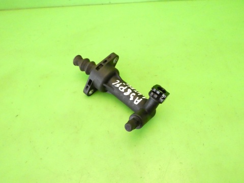 Wysprzęglik Pompa sprzęgła 6Q0721261F AUDI A3 8P FL 1.4 TFSI 08-13