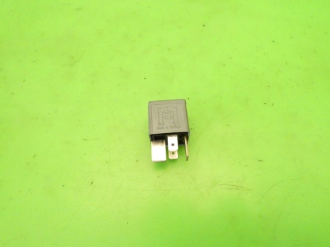 Przekaźnik 370 8D0951253 AUDI A3 8P FL 1.4 TFSI 08-13