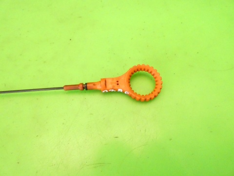 Miarka bagnet poziomu oleju 03C115611AD AUDI A3 8P FL 1.4 TFSI 08-13