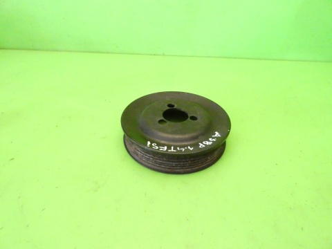 Koło pasowe pompy wody 03D121028B AUDI A3 8P FL 1.4 TFSI 08-13