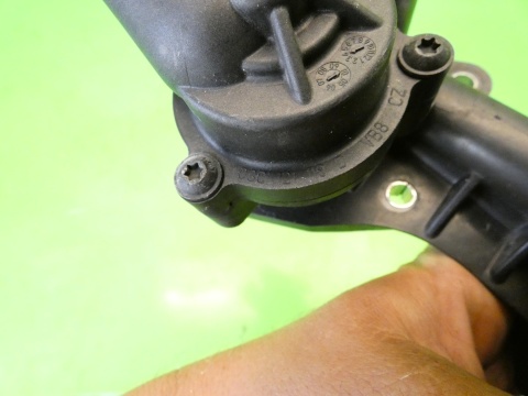 Króciec obudowa termostatu 03C121121D 03C121118D AUDI A3 8P FL 1.4 TFSI 08-