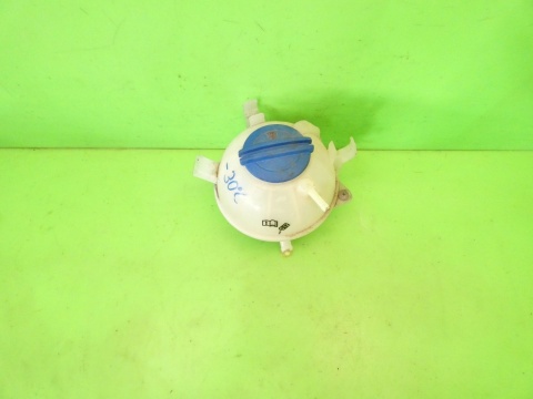 Zbiorniczek wyrównawczy 1K0121407A AUDI A3 8P FL 5D 08-13