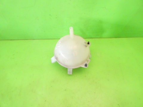 Zbiorniczek wyrównawczy 1K0121407A AUDI A3 8P FL 5D 08-13