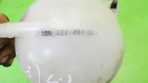 Zbiorniczek wyrównawczy 1K0121407A AUDI A3 8P FL 5D 08-13