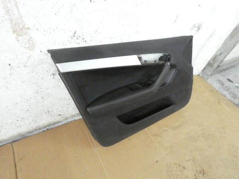 Boczek tapicerka drzwi lewa przód AUDI A3 8P FL 5D SPORTBACK SLINE 08-13