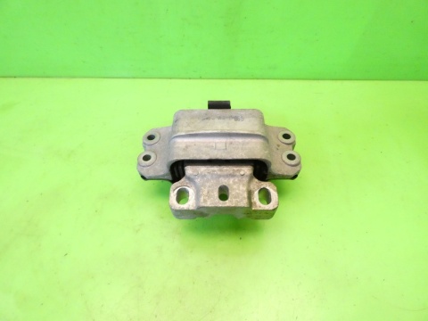 Łapa poduszka skrzyni biegów 1K0199555L AUDI A3 8P FL 1.4 TFSI 08-13