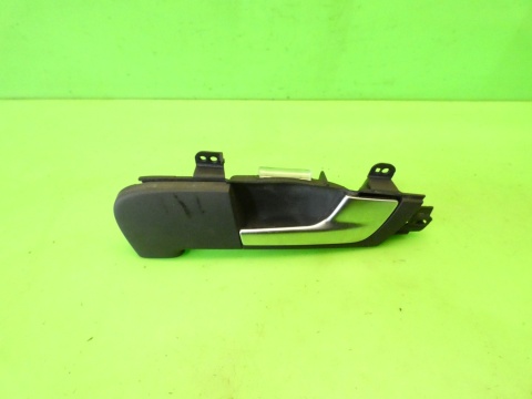 Klamka wewnętrzna podświetlana prawa przód AUDI A3 8P FL 5D SPORTBACK 08-13