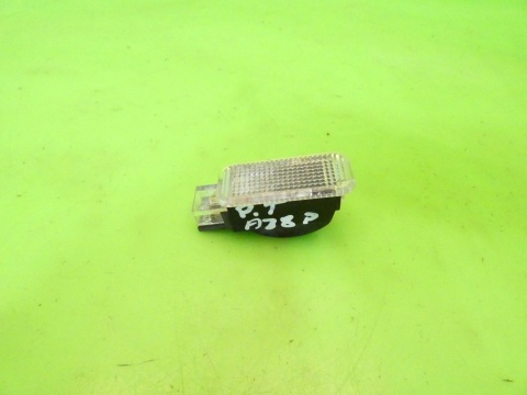 Lampka boczka prawa tył dół AUDI A3 8P FL 5D SPORTBACK 08-13