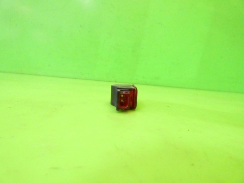 Lampka boczka prawa tył obrys AUDI A3 8P FL 5D SPORTBACK 08-13