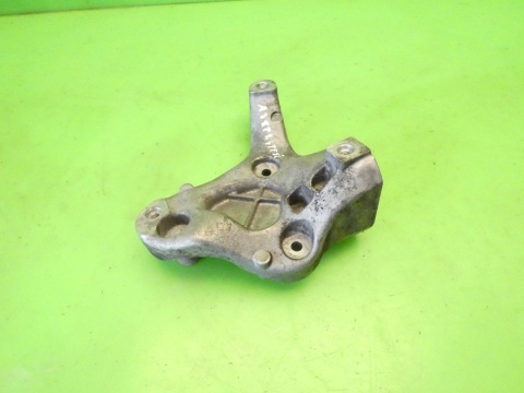 Łapa sprężarki klimatyzacji 1K0260885B AUDI A3 8P FL 1.4 TFSI 08-13