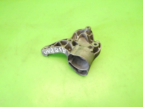 Łapa sprężarki klimatyzacji 1K0260885B AUDI A3 8P FL 1.4 TFSI 08-13