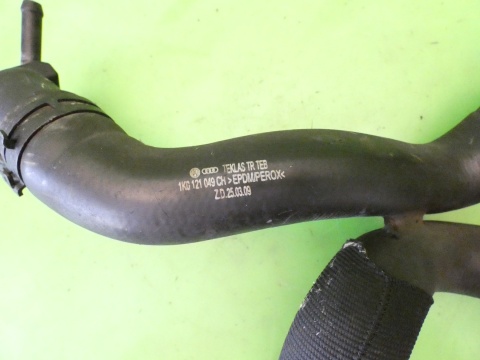 Rura przewód wąż chłodnicy wody 1K0121049CH AUDI A3 8P FL 1.4 TFSI