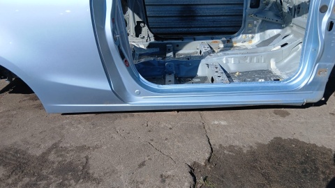 Próg prawy 33Y MAZDA 2 II DE 3D HB 07-10