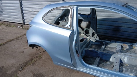 Błotnik prawy tył ćwiartka poszycie 33Y MAZDA 2 II DE 3D HB 07-10