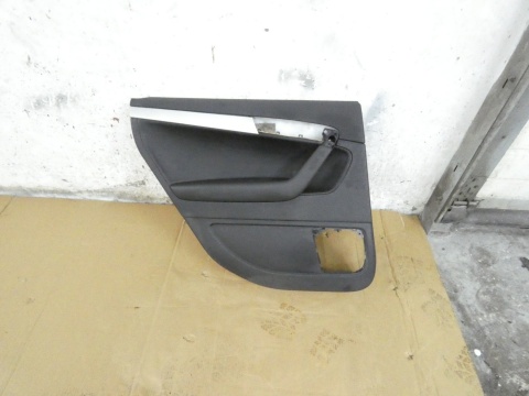 Boczek tapicerka drzwi lewa tył AUDI A3 8P FL 5D SPORTBACK SLINE 08-13