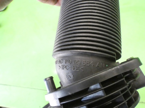 Rura przewód dolot powietrza 1K0129684AN AUDI A3 8P FL 1.4 TFSI