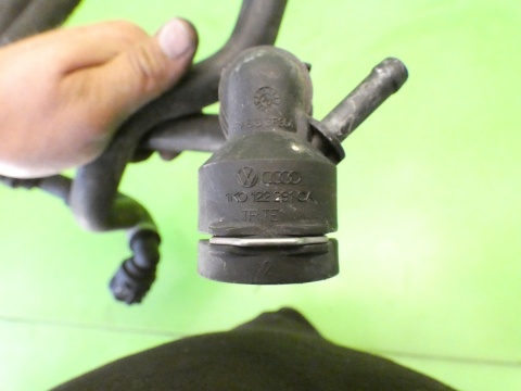 Rurki przewody węże nagrzewnicy 1K0121156DG AUDI A3 8P FL 1.4 TFSI 08-