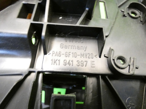 Skrzynka mocowanie sterowników 1K1941397E AUDI A3 8P FL 1.4 TFSI 08-13