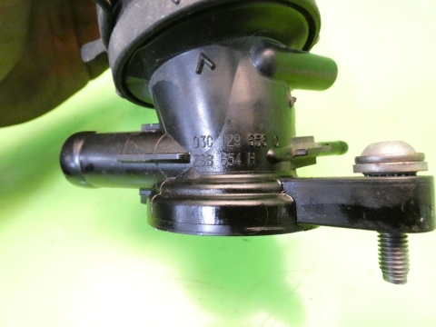 Króciec powietrza turbiny 03C129656C AUDI A3 8P FL 1.4 TFSI 08-13