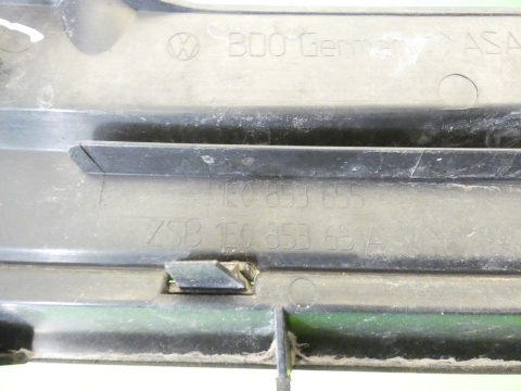 Grill atrapa chłodnicy logo VW GOLF MK3.5 III IV CABRIO 98-02
