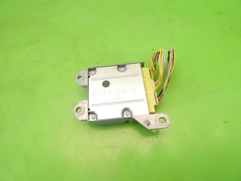 Moduł sensor airbag poduszek DJ01-57K30B MAZDA 2 II DE 1.3 07-10