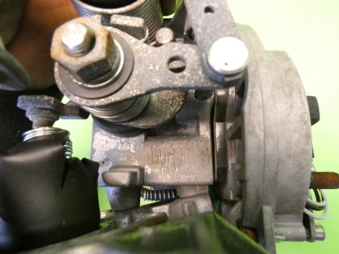 Monowtrysk przepustnica 050133015M 0438201081 AUDI 80 B4 2.0 8V ABT 91-96