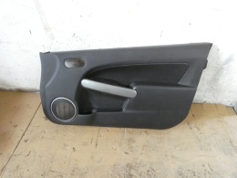 Boczek tapicerka prawa przód MAZDA 2 II DE 3D HB 07-10