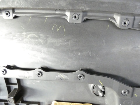 Boczek tapicerka prawa przód MAZDA 2 II DE 3D HB 07-10