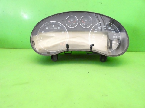 Licznik zegary wyświetlacz 8P0920932D vdo AUDI A3 8P FL 1.4 TFSI 08-13